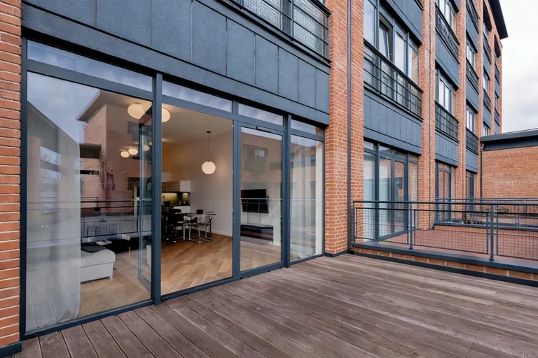 Lüks Daire Cam Kapı Projesi – Kanada